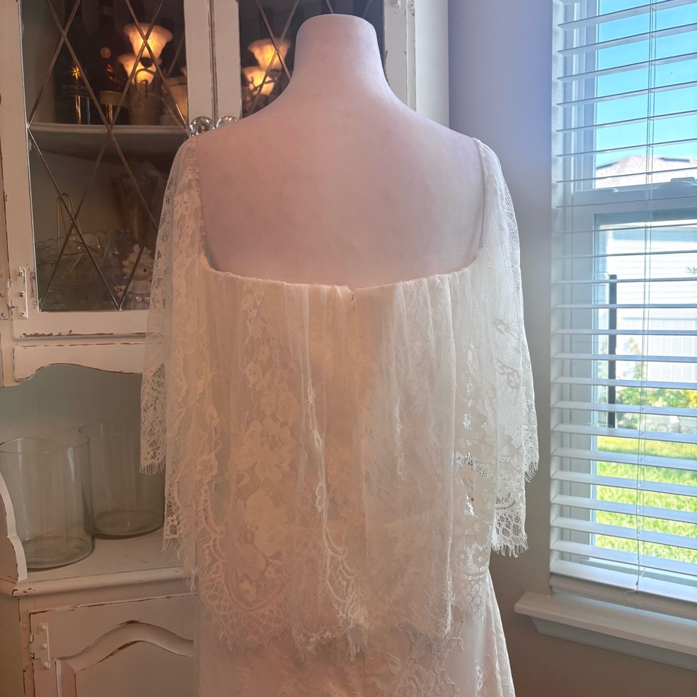 NEW, White Dress, Lace Dress, Wedding Dress, Prom Dress, NWOT Size L/14 - Picture 3 of 9